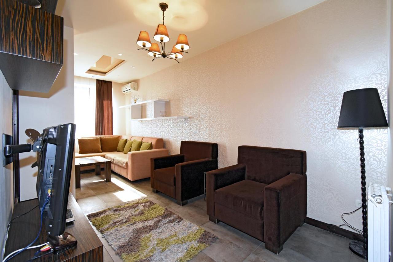 Galaxy Inn Luxury Hostel In Center Jerevan Exteriér fotografie